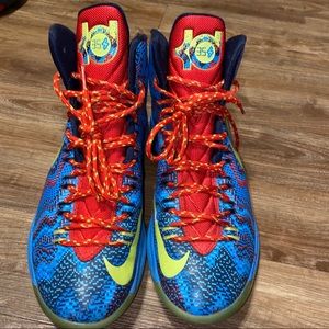 Nike KD 5 Christmas Shoe